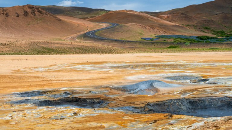 Hverir bei Mývatn, Schwefel; Island, Landschaft, Schlammtöpfe